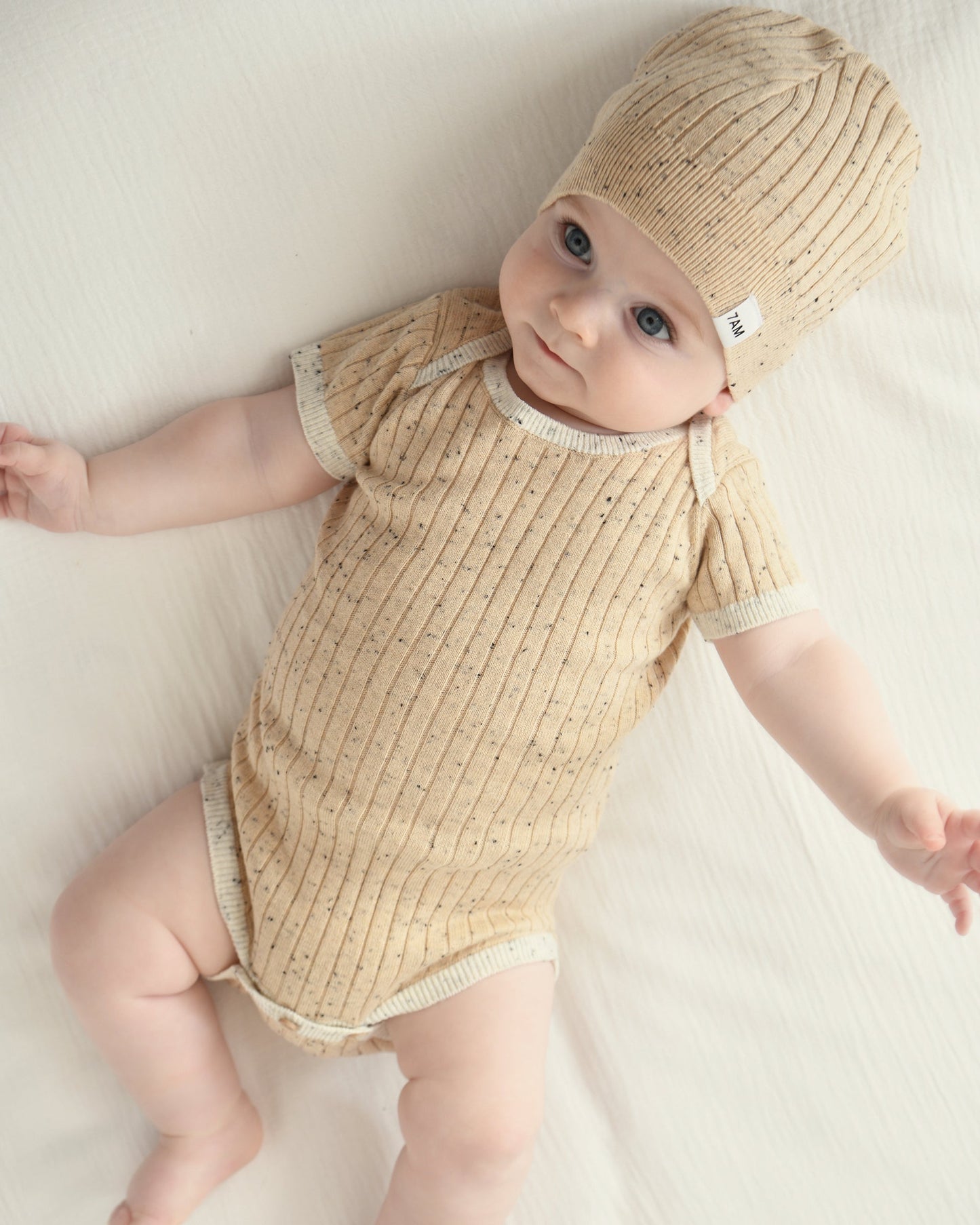 Short Sleeve Bodysuit - Hug Me