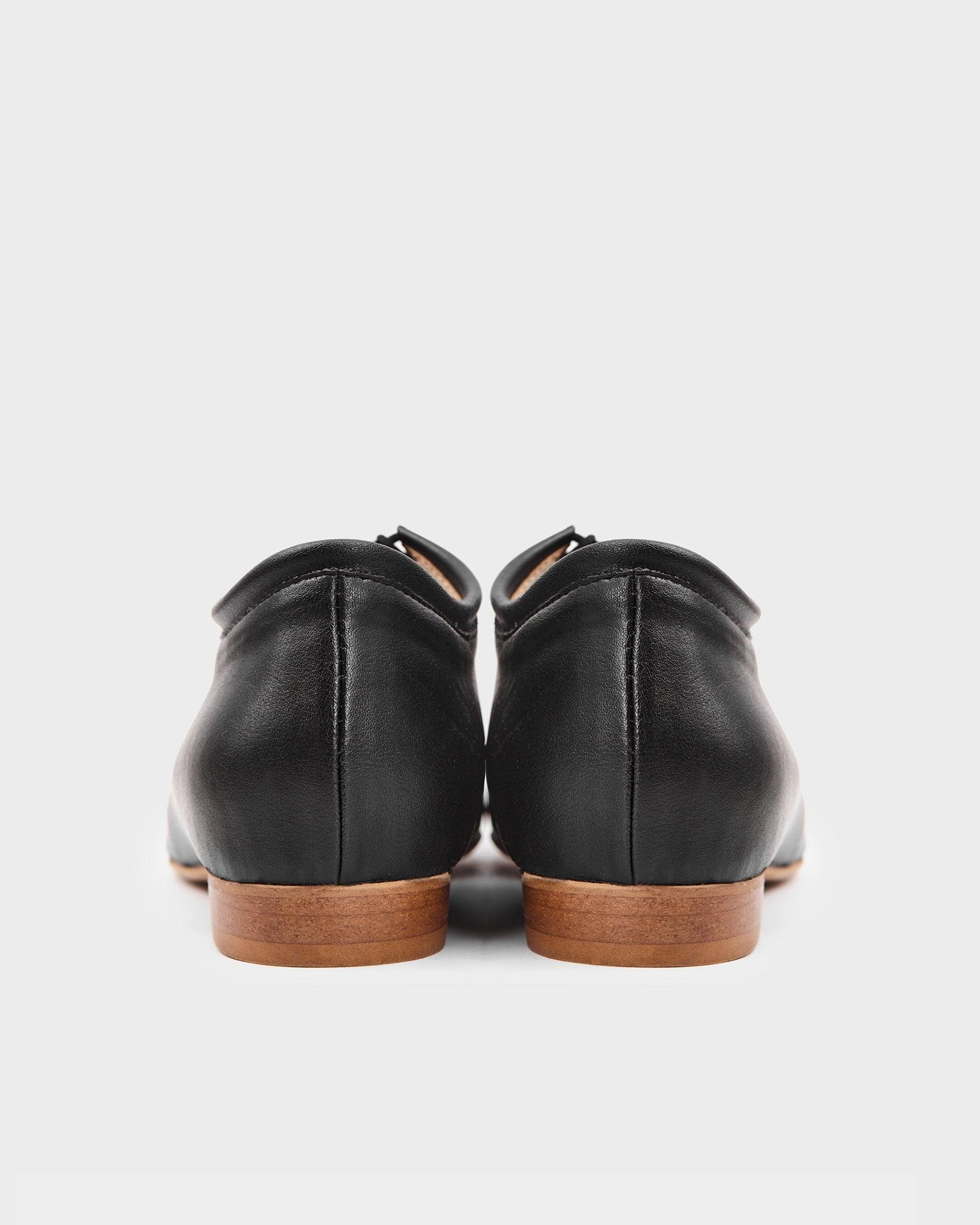 Akira Pumps Black Nopal ballerinas made of cactus leather - Vegan America