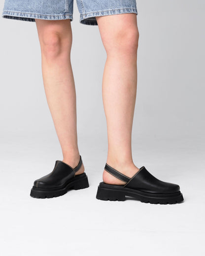 Urban Clogs made of vegan grape leather - Vegan America