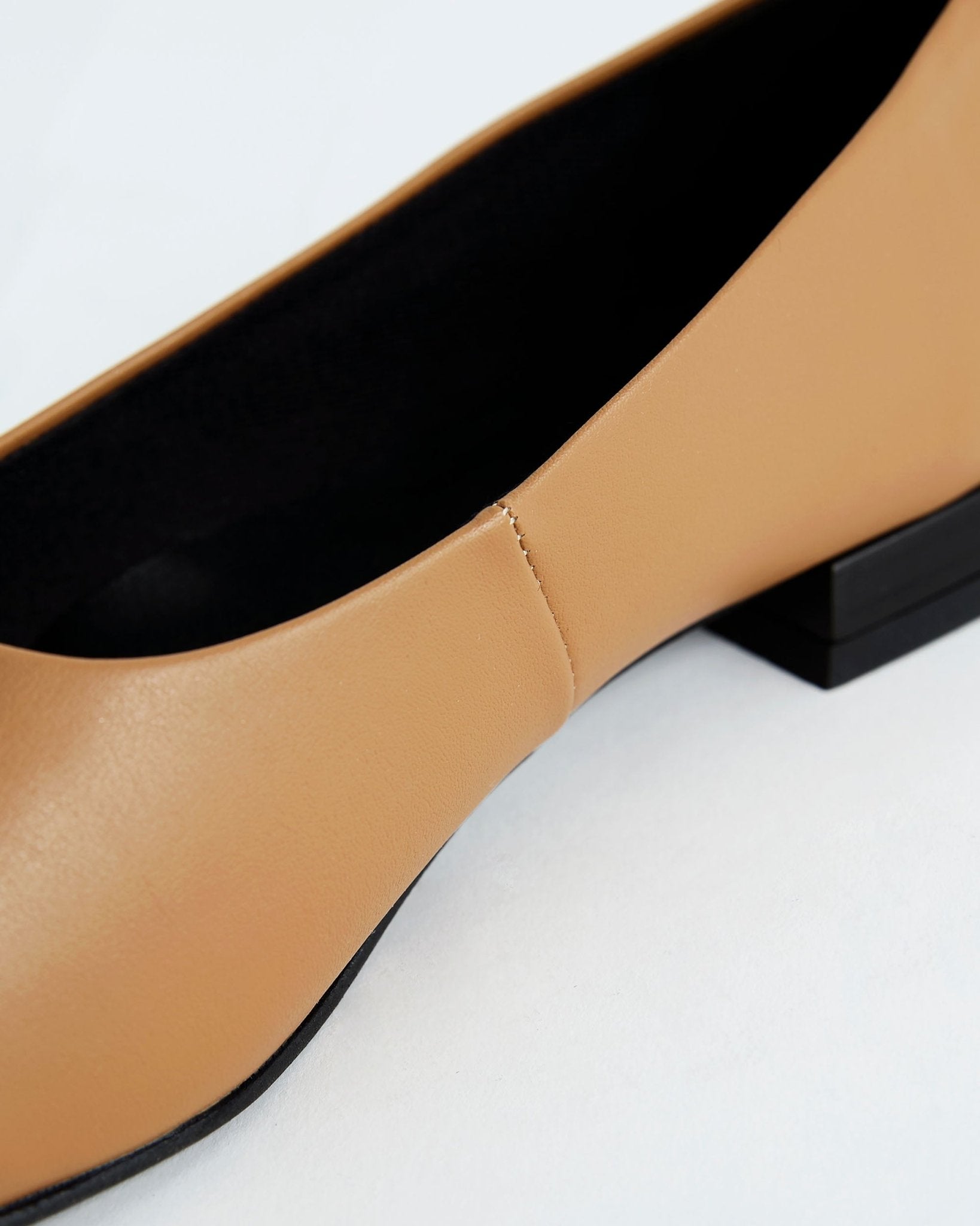 Carmel Diana Pumps beige ballerinas with a square - cut shape - Vegan America