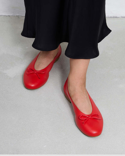 Mossy Pumps Red ballet flats with a bow - Vegan America