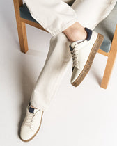 JACOB plant-based sneakers – beige & navy blue - Vegan America