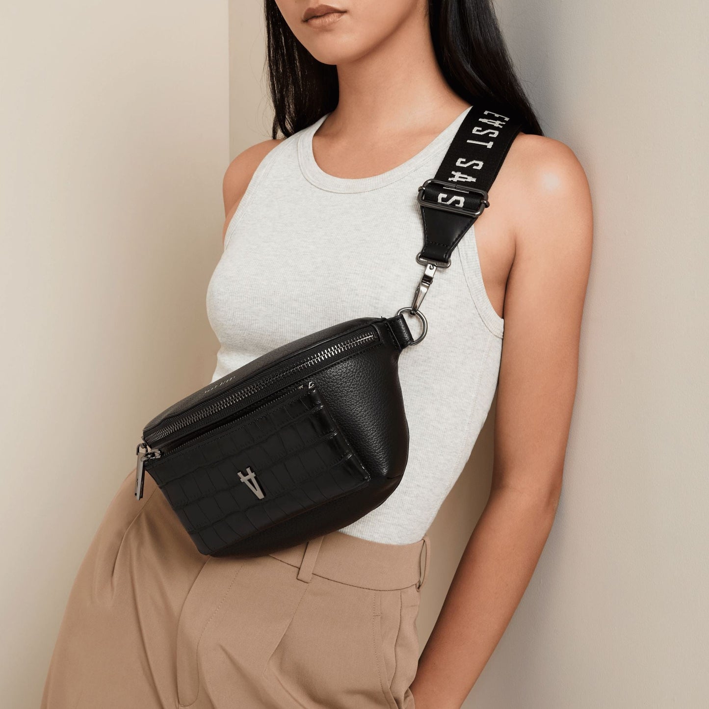 Bright Spark Crossbody - Noir + Gunmetal