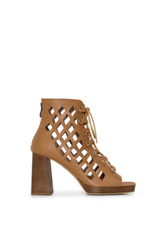 DANCE YOUR WAY (toffi) – cut-out block heel sandals made from mushroom leather