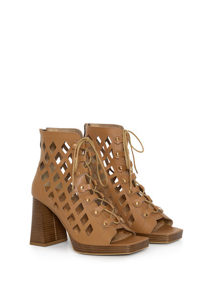 DANCE YOUR WAY (toffi) – cut-out block heel sandals made from mushroom leather