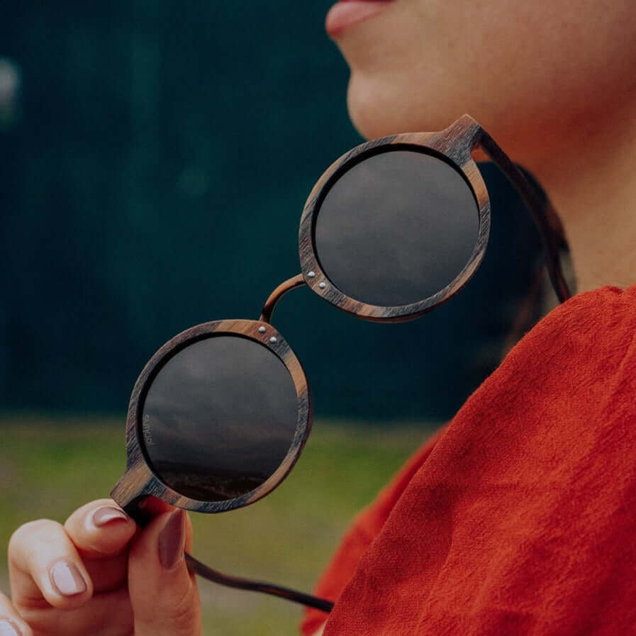 Yolinho - Unisex Wooden Sunglasses - Vegan America