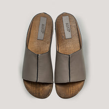 "Pilates, babe!” plant-based clogs - khaki