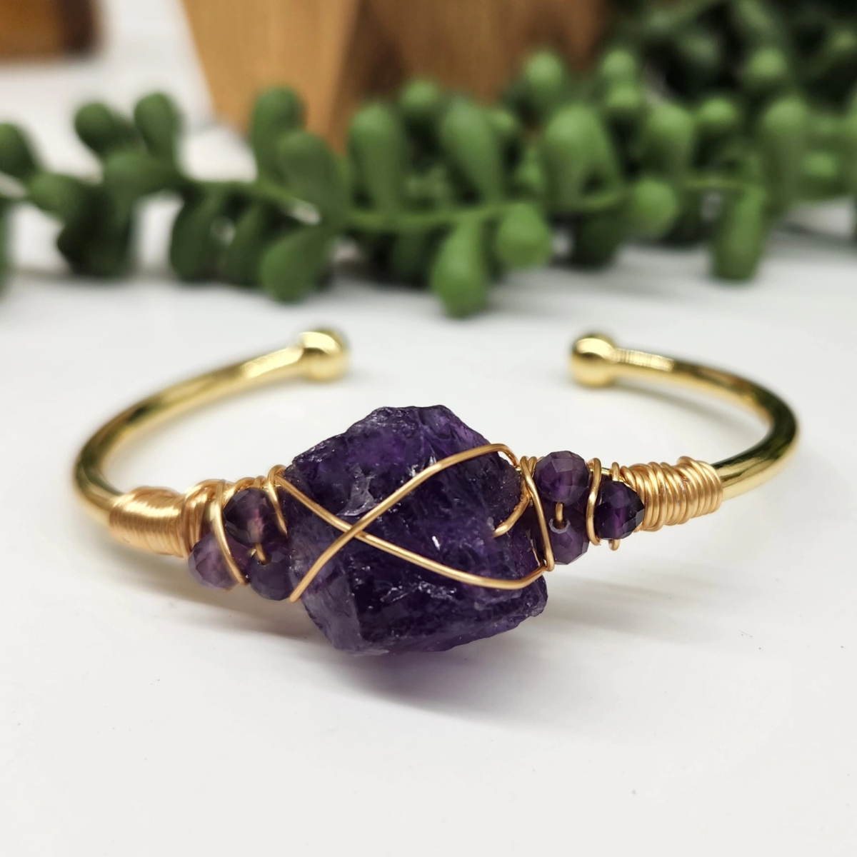 Gemstone Wire-Wrapped Bracelet - Amethyst Yellow Gold