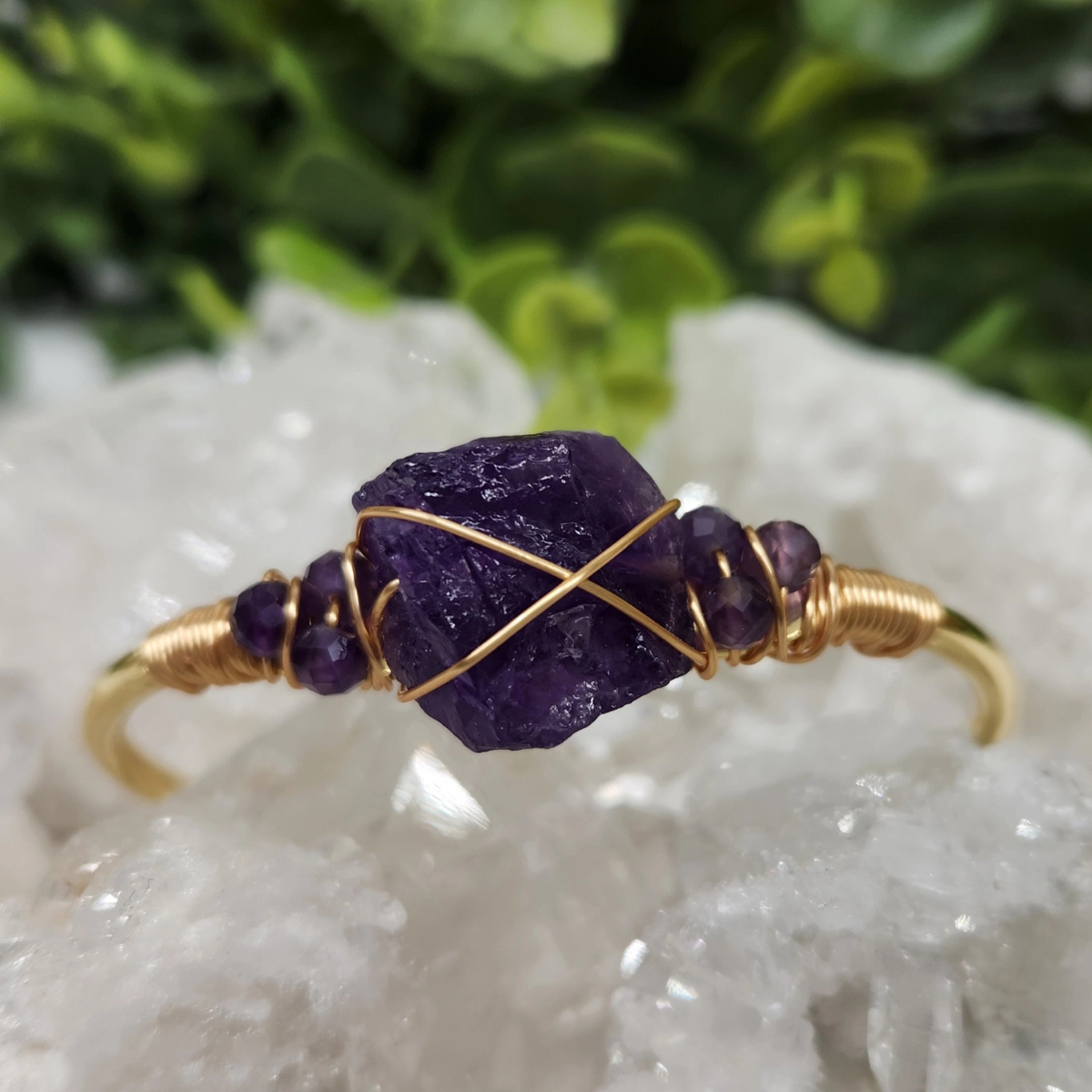 Gemstone Wire-Wrapped Bracelet - Amethyst Yellow Gold