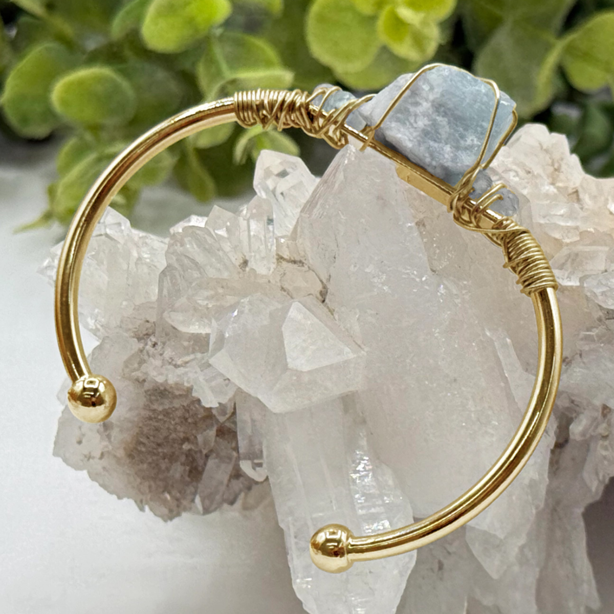 Gemstone Wire-Wrapped Bracelet - Aquamarine Yellow Gold
