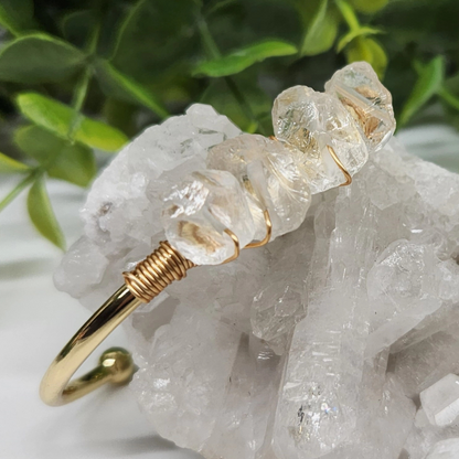 Gemstone Wire-Wrapped Bracelet - Clear Quartz Yellow Gold