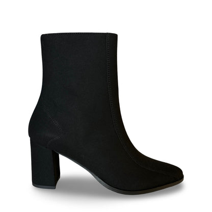 HINA Black