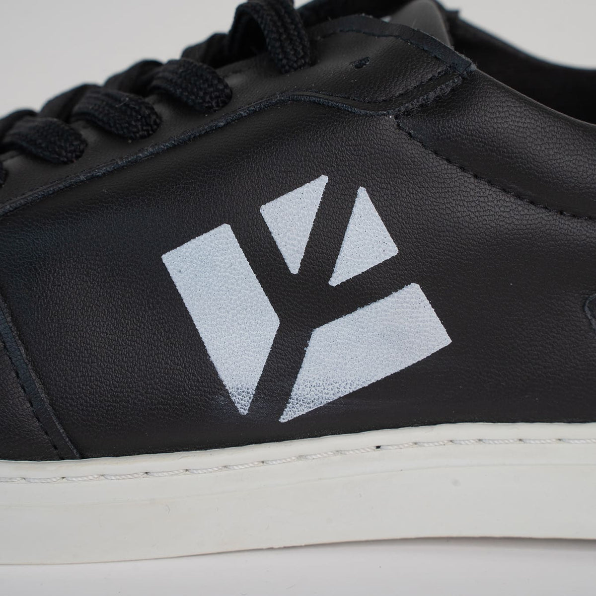 Imperfect - Topsy - Black / White 38 - Vegan America