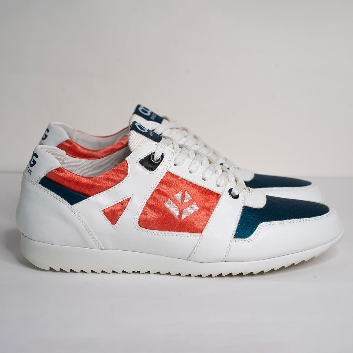Imperfect - Raven - Coral / Blue_F 38 - Vegan America