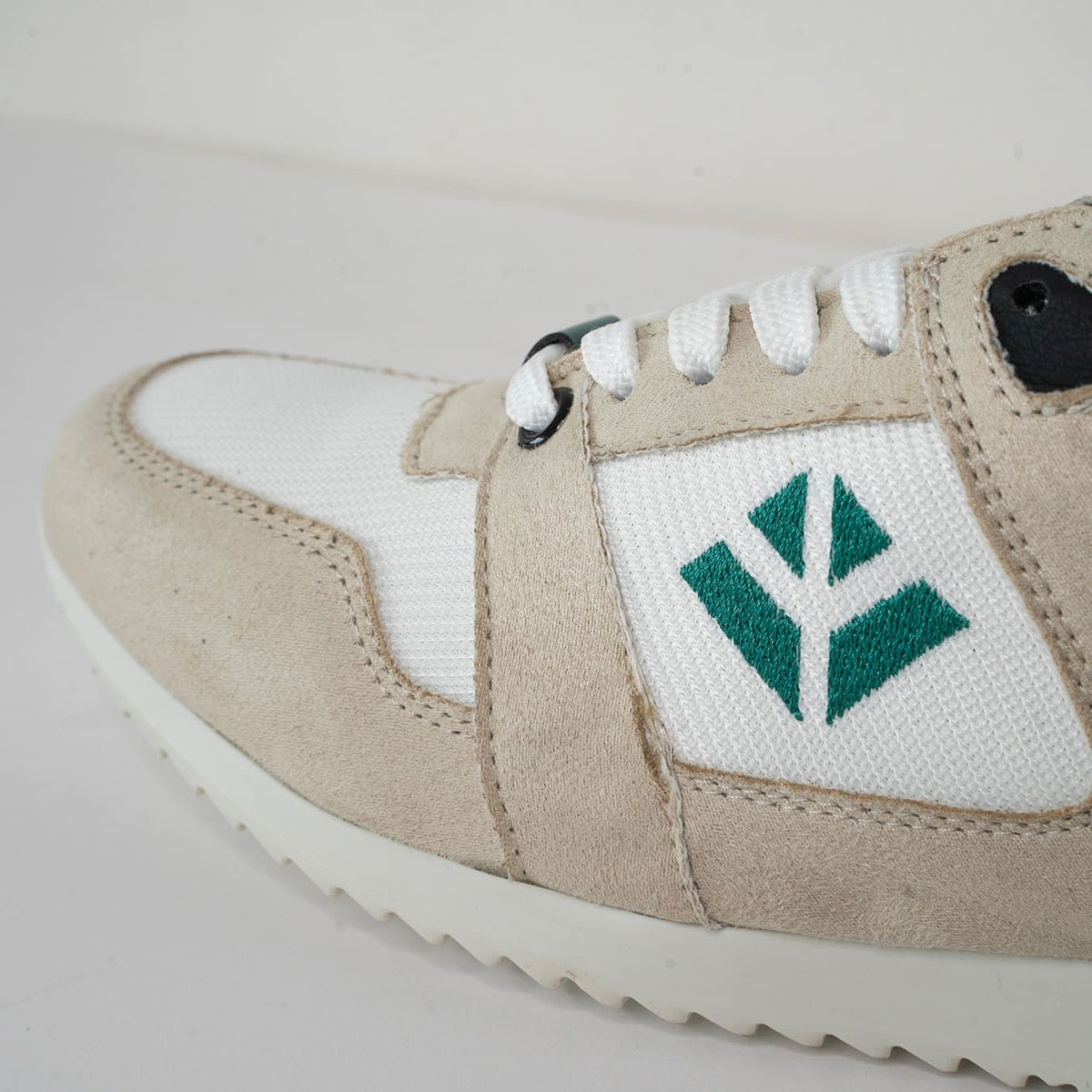 Imperfect - Raven - Beige / Green_F 38 - Vegan America