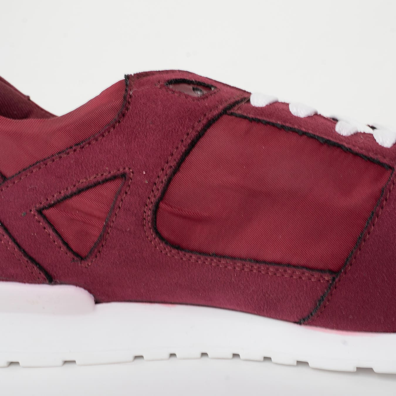 Imperfect - Raven - Bordeaux_H 43 - Vegan America