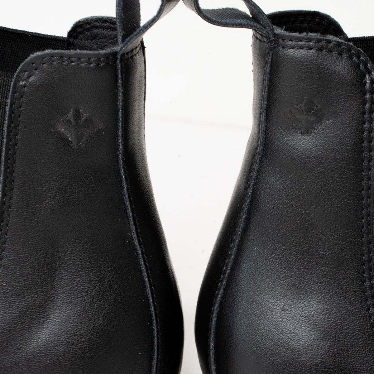 Imperfect - Laïka - Black 37 - Vegan America