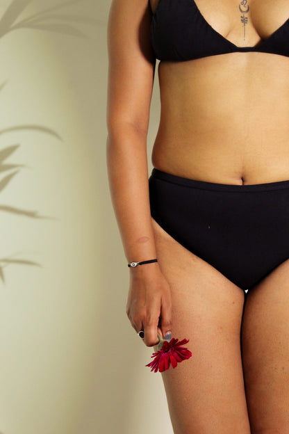 Shanta Brief - Vetiver Blend