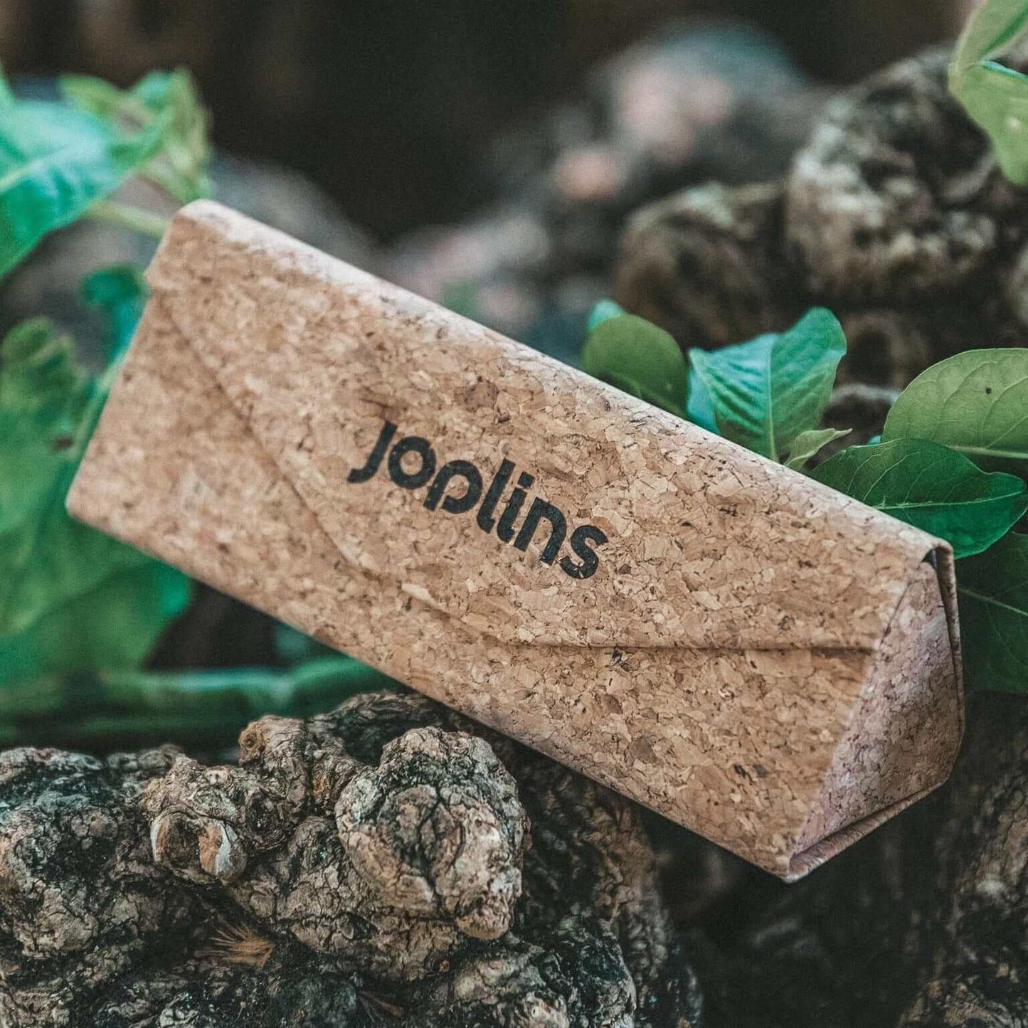 Fold & Go - Tri - fold Sunglasses Cork Case - Vegan America