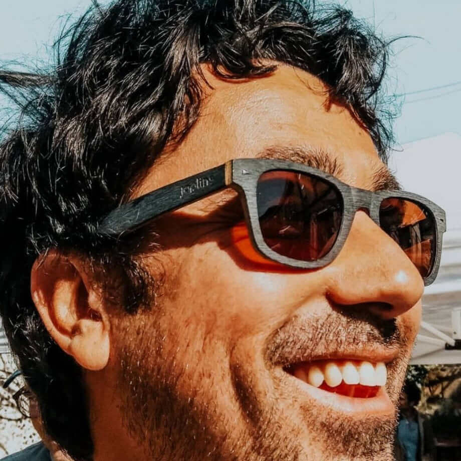 Moon - Unisex Wooden Sunglasses - Vegan America