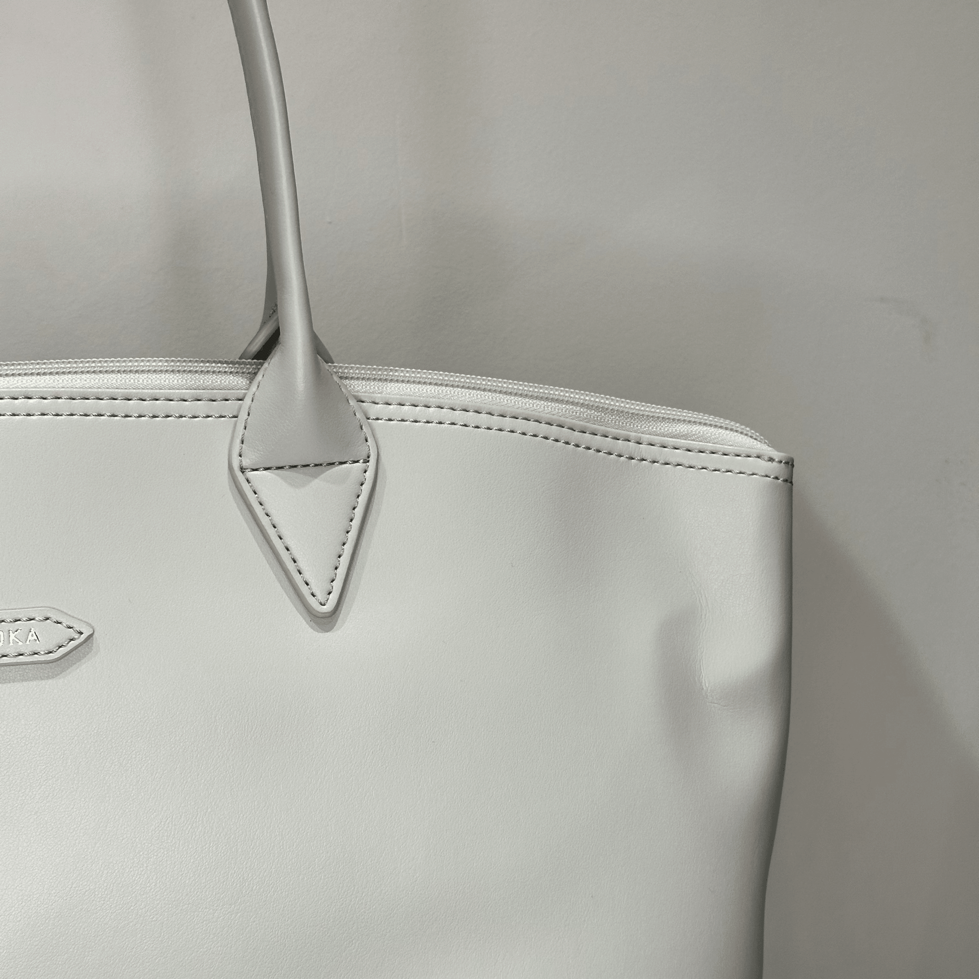 Belles Affaires – Jolly Full Uppeal™ Pearl Grey Tote Bag - Vegan America