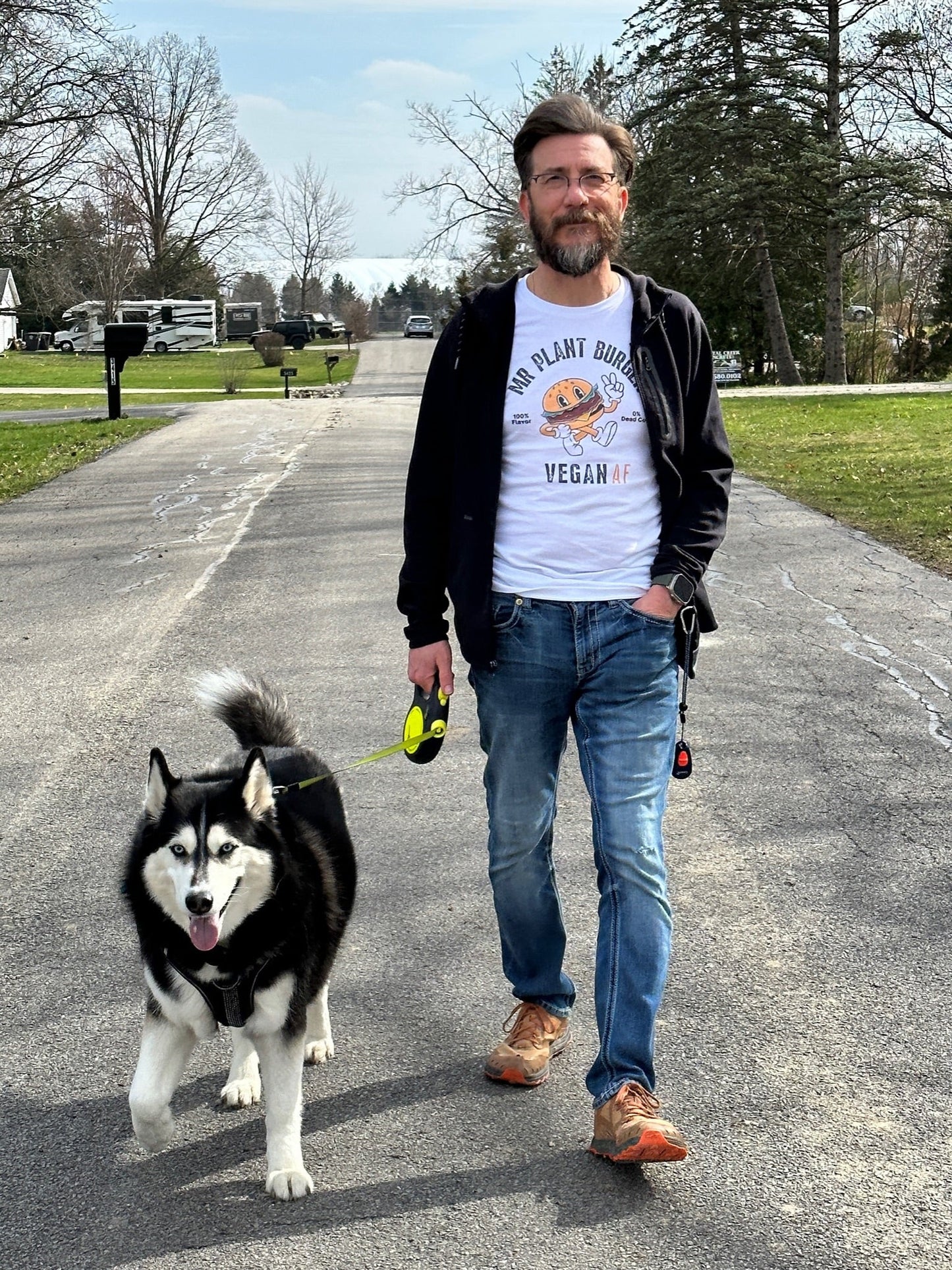 Mr. Plant Burger - Vegan T-Shirt - Vegan America