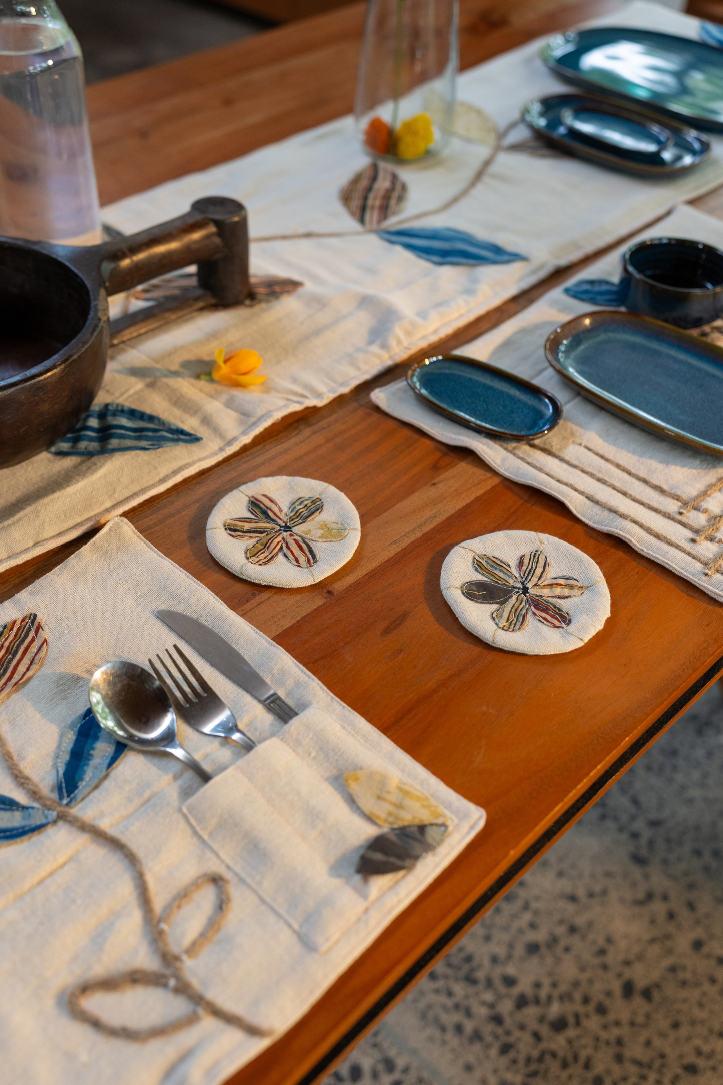 Maati Dining Set for 4