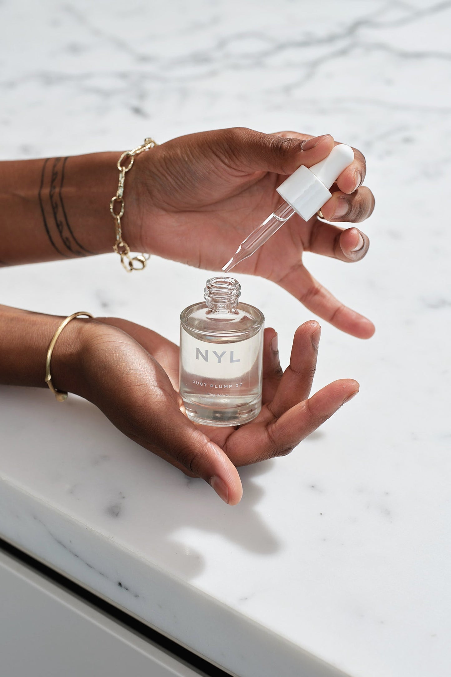 JUST PLUMP IT Lifting Serum