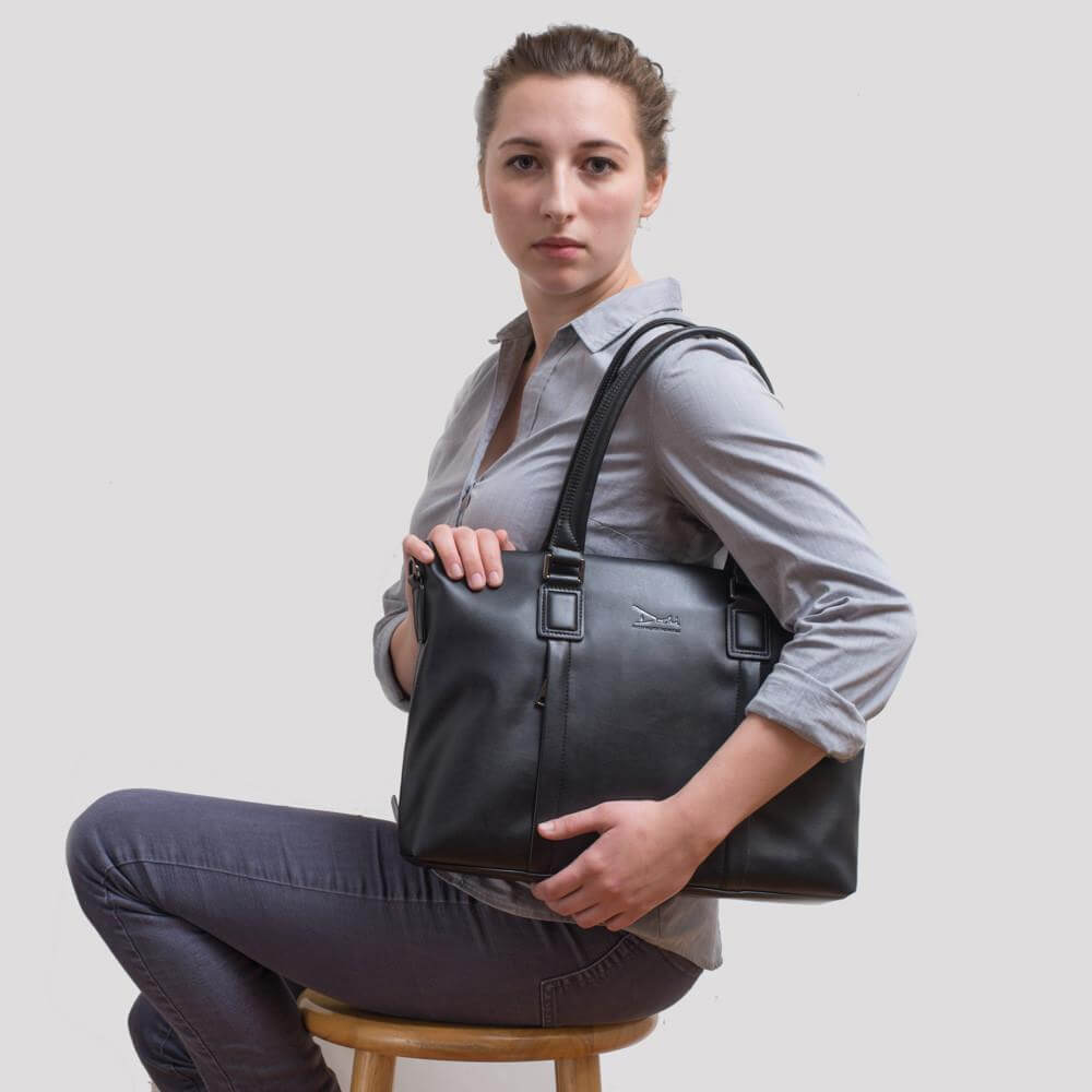 Doshi Tablet Brief 2 - Women's Business Bag - Vegan - Doshi FCSA