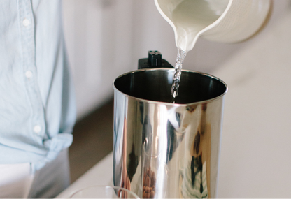 The International Milk Maker - 220v