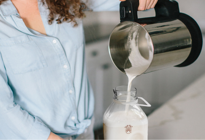 The International Milk Maker - 220v
