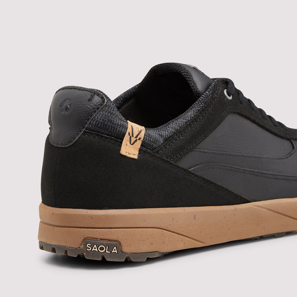 Quito Waterproof M Black - Vegan America