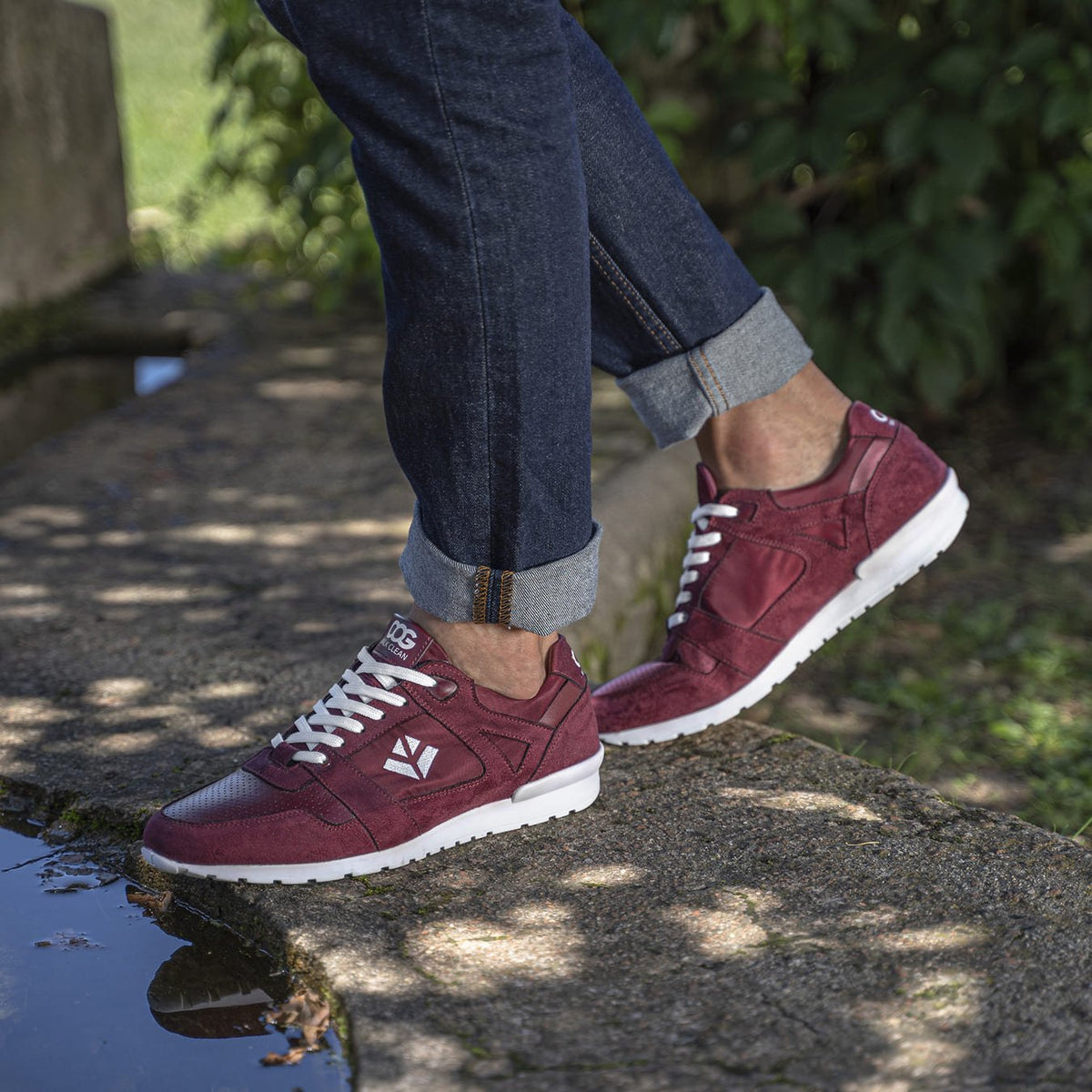 Imperfect - Raven - Bordeaux_H 41 - Vegan America