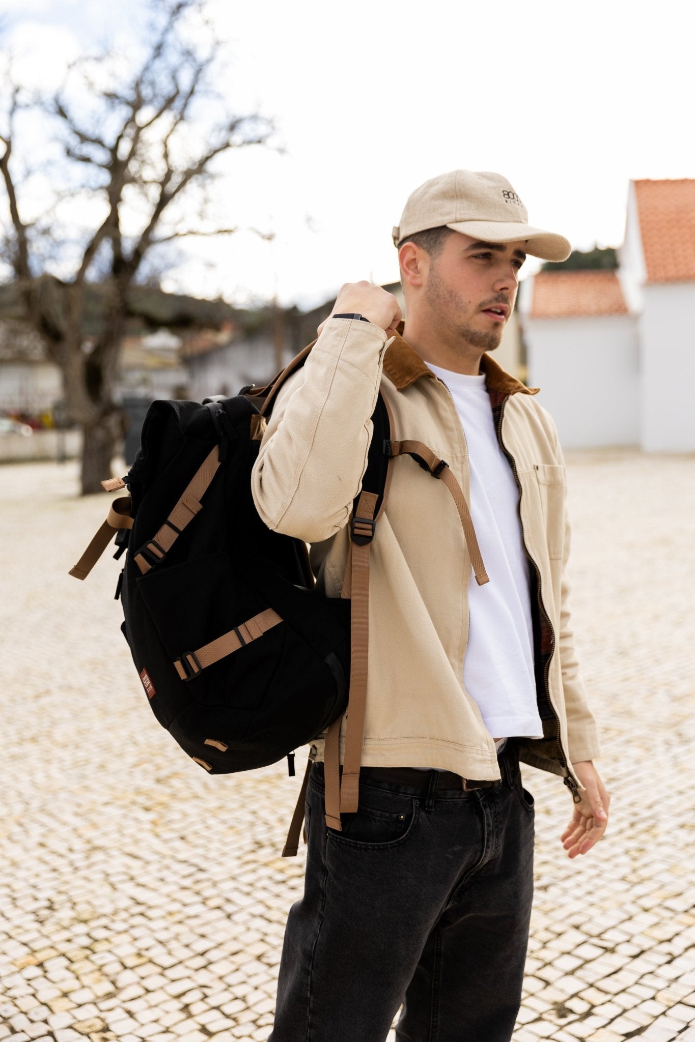 Nomad Hemp Rolltop Backpack in Black - Vegan America