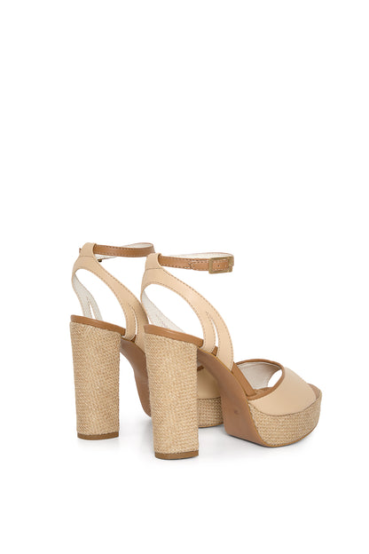 H(OLA)! – beige wedge sandals made from mushroom leather and jute