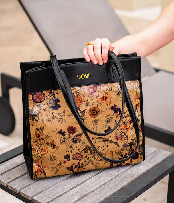 Mystery Kraft Paper Portrait Tote – Surprise Color