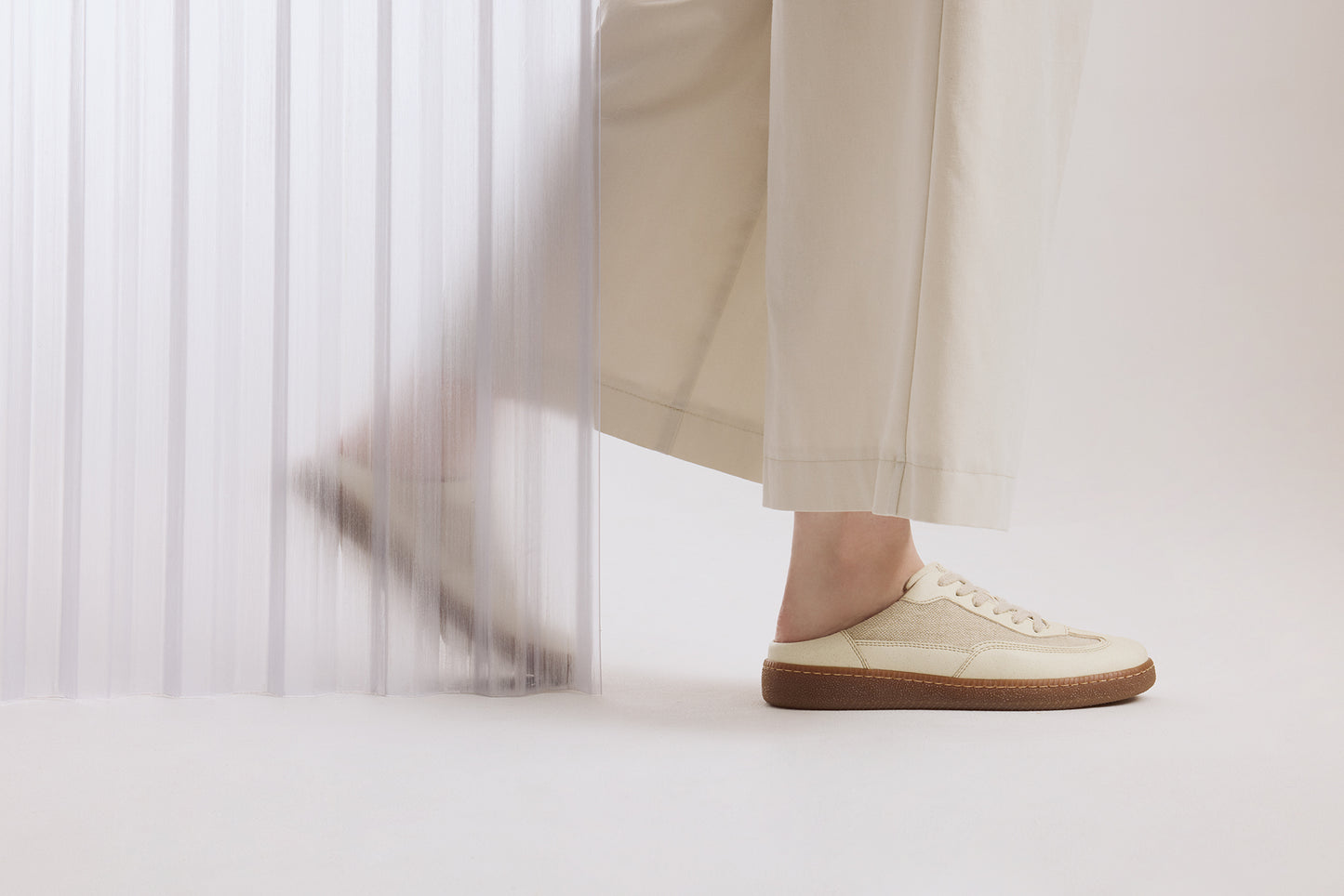 MULE HAZE – beige mule sneakers from apple leather and linen