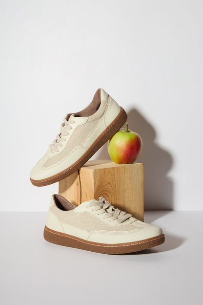 NOMAD SUN – beige sneakers from apple leather and linen
