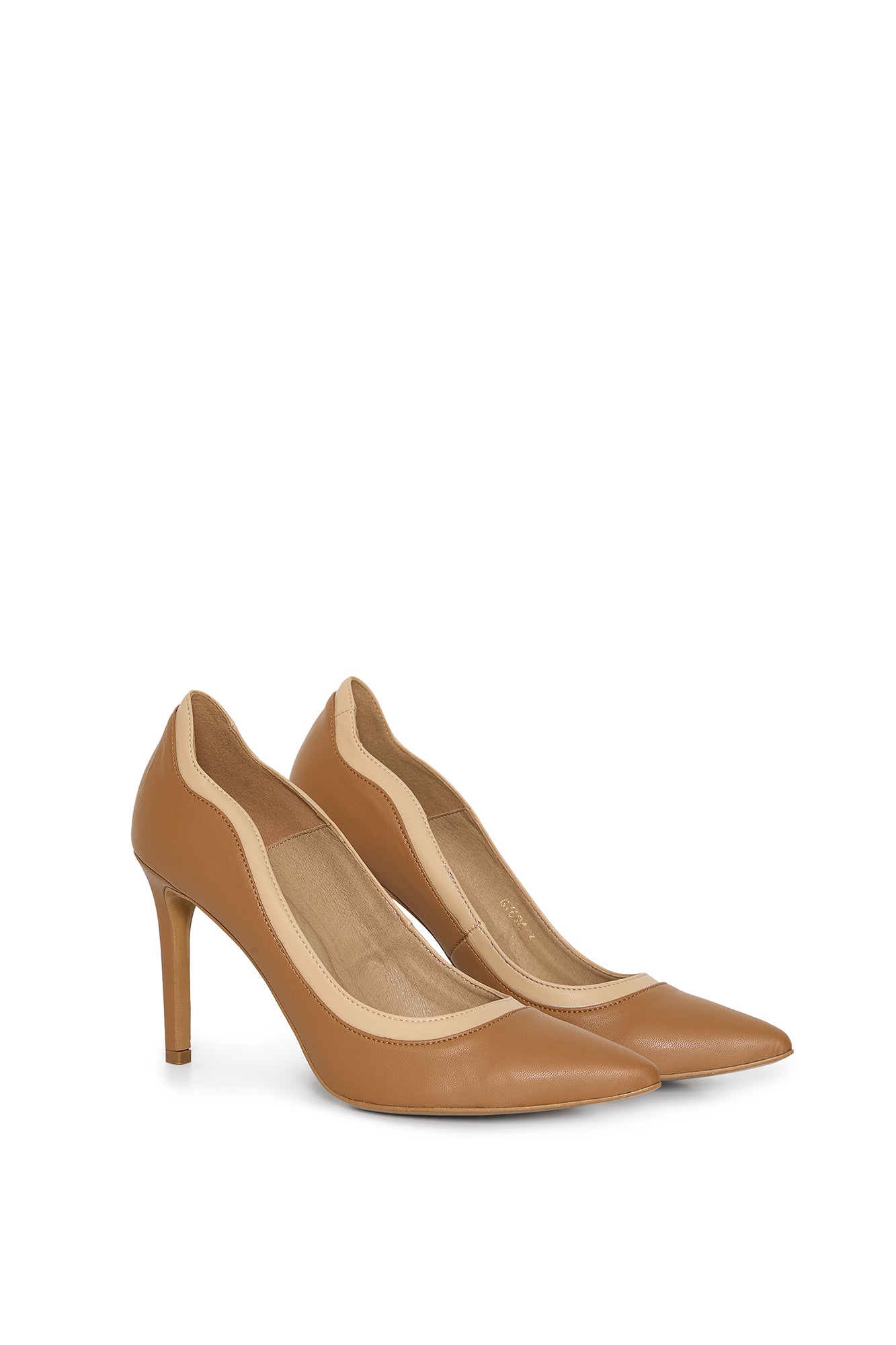 IVO #2 caramel & almond – vegan heels made from mushroom leather