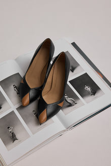 IVO black & caramel – vegan heels made from mushroom and corn & wheat leather