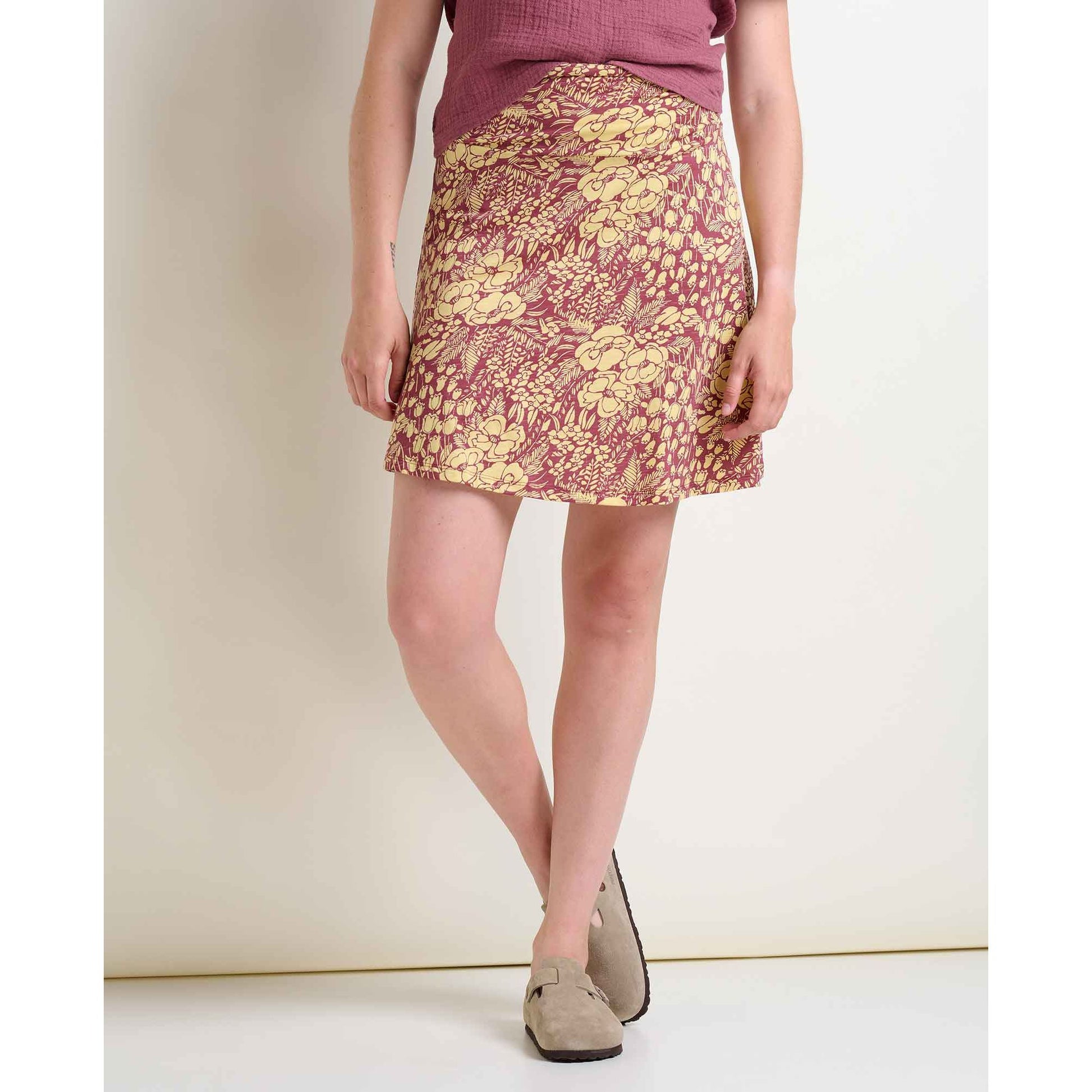 msg:Chloe is 5'10" and is wearing a size Small.