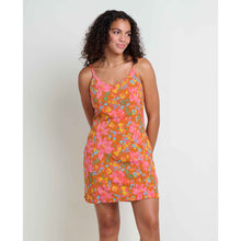 msg:Kayla is 5'9" and is wearing a size Small.