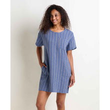 msg:Jess is 5'10" and is wearing a size Small.