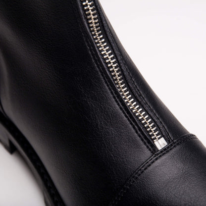 TECLA Black