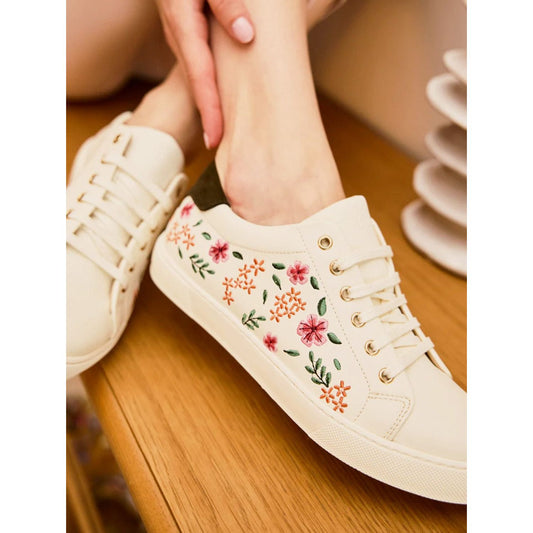 Virevolte Recycled Grain Leather Embroidered Vegan Sneakers | Primrose