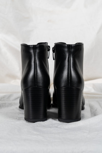 HANA plant based ankle boots – black