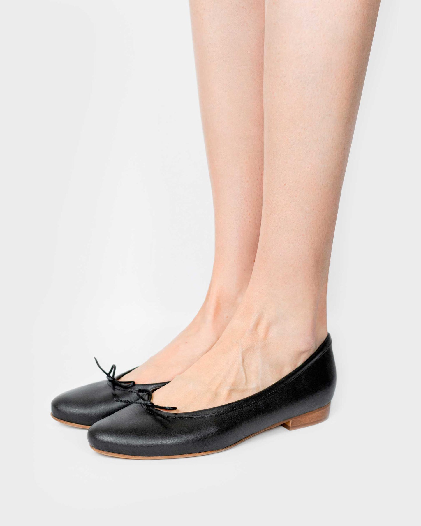 Audrey Pumps Black grape leather ballerinas - Vegan America