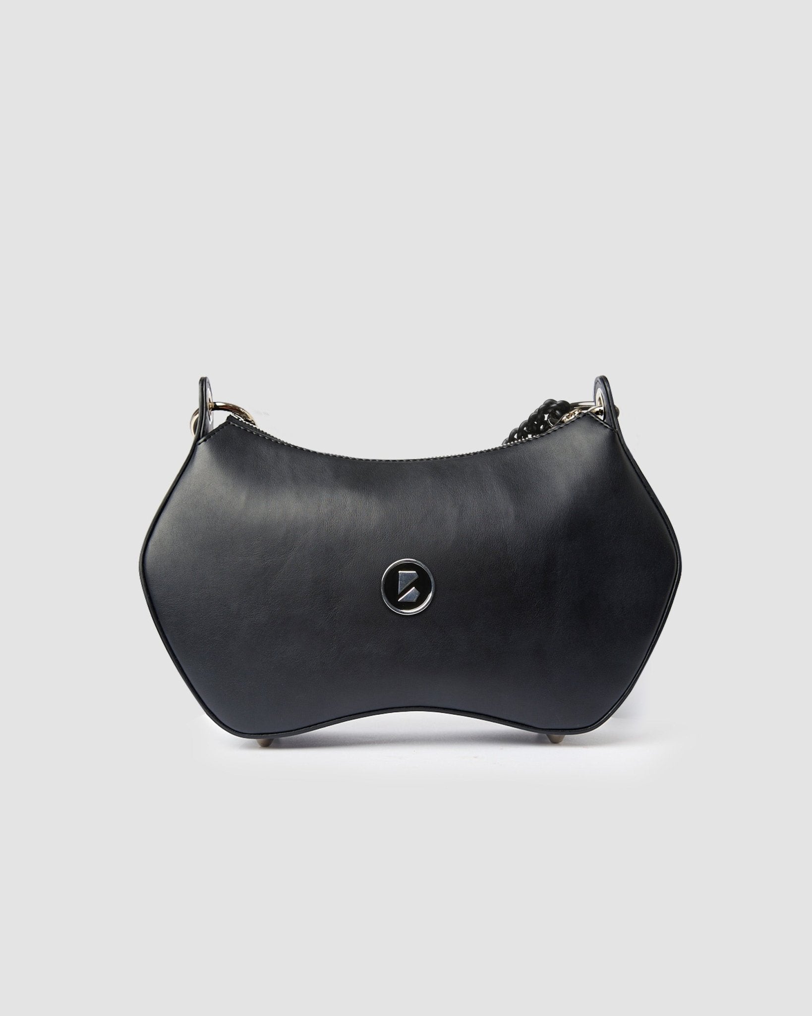 Vamp B - Bag of grape - based vegan leather - Vegan America