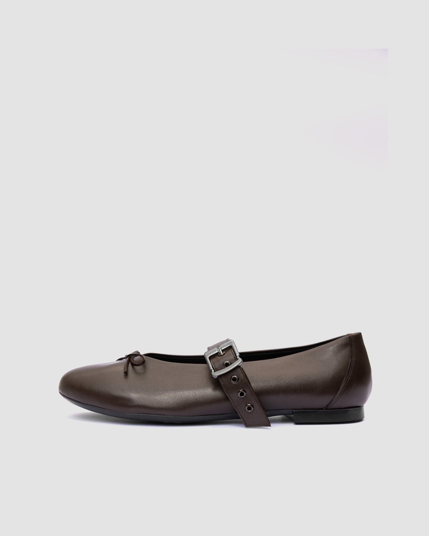 Mara Pumps chocolate ballet flats with a strap - Vegan America