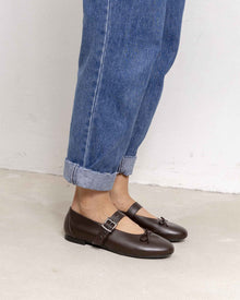 Mara Pumps chocolate ballet flats with a strap - Vegan America